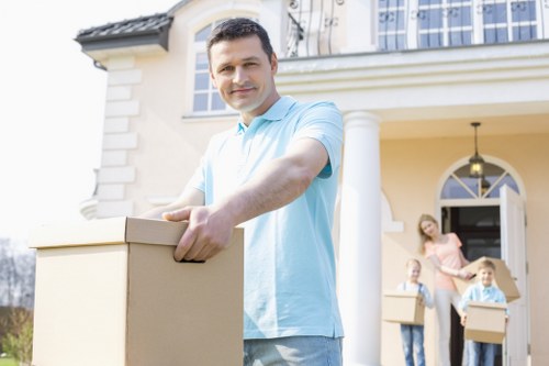Local movers supporting a family home move in the Netherlands